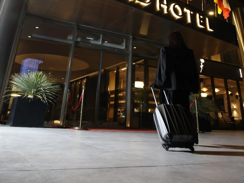 Derand Hotel image