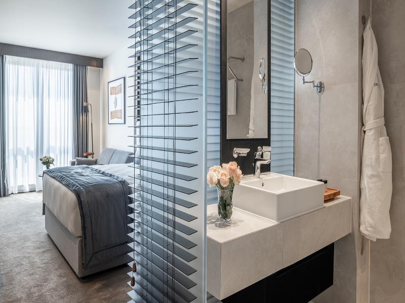 Derand Hotel image