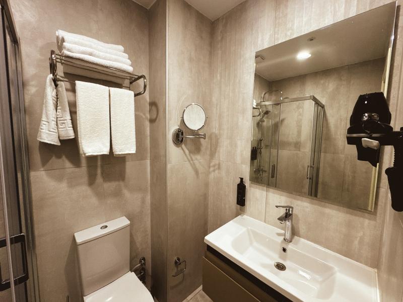Dorana Art Hotel image