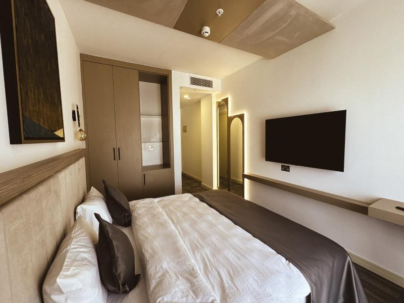 Dorana Art Hotel image