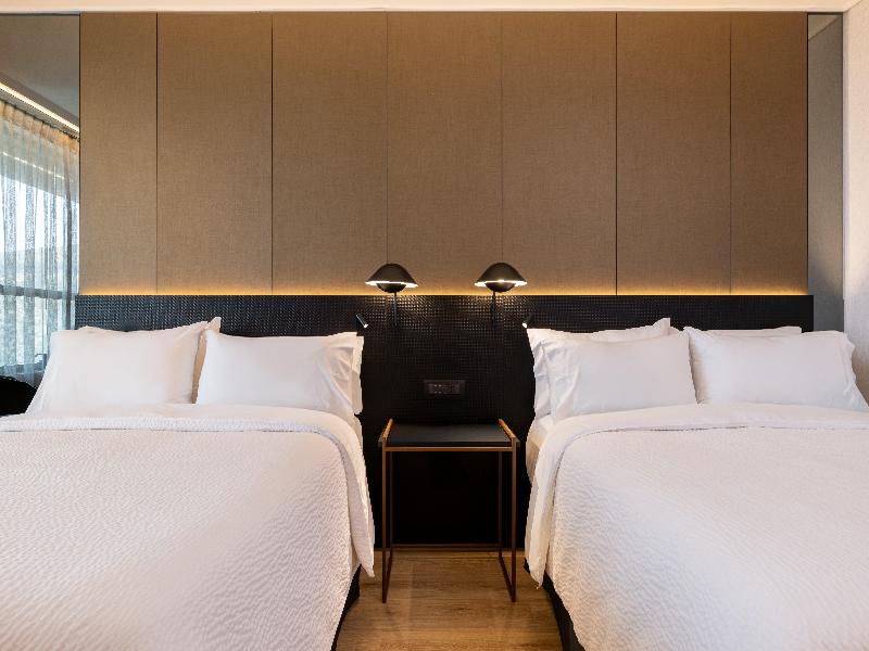 Holiday Inn Express Santiago Las Condes image