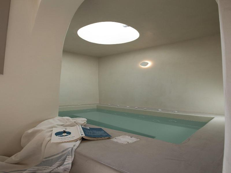 Utopia Suites Santorini
