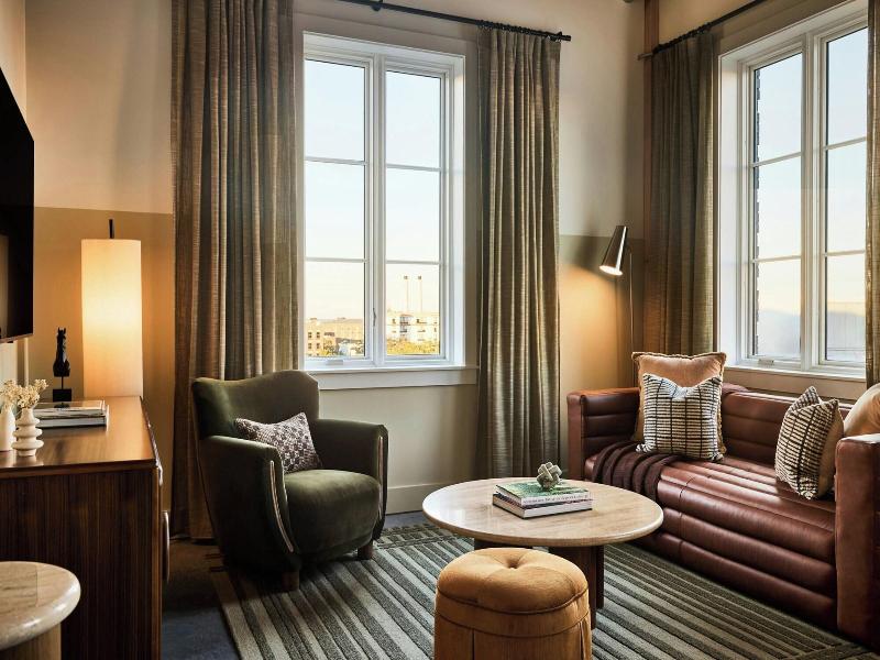 The Ann Savannah Apartments By Marriott Bonvoy image