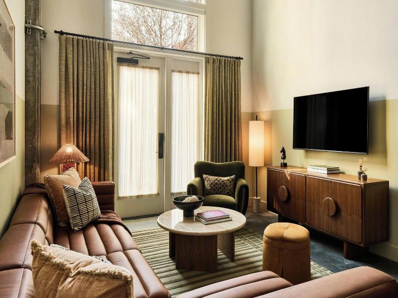 The Ann Savannah Apartments By Marriott Bonvoy image