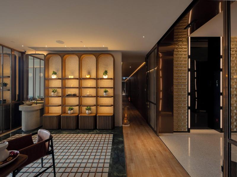 Kimpton Tsim Sha Tsui Hong Kong By Ihg image