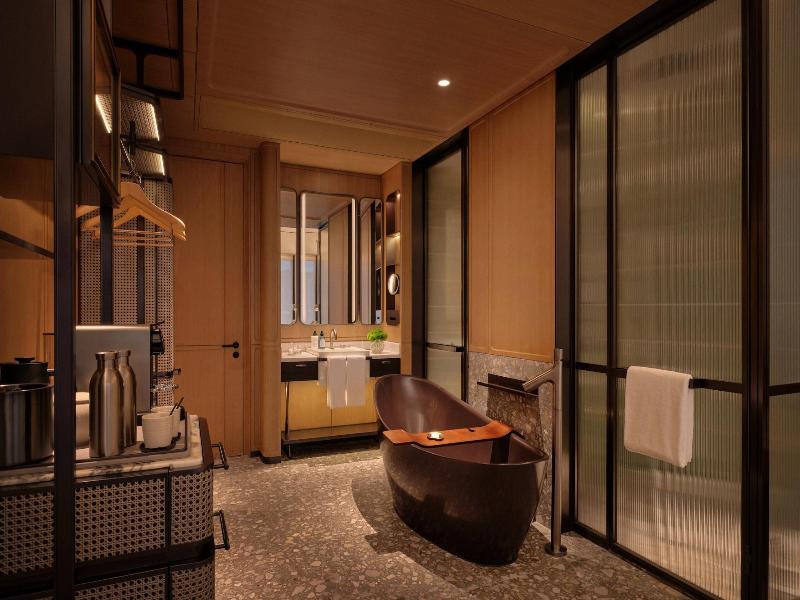 Kimpton Tsim Sha Tsui Hong Kong By Ihg image