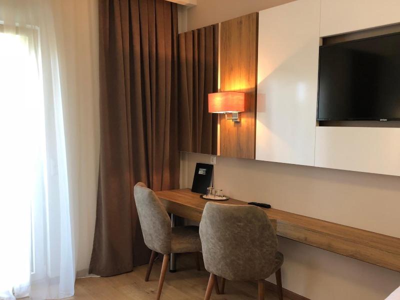 Hotel Rheinbrucke image