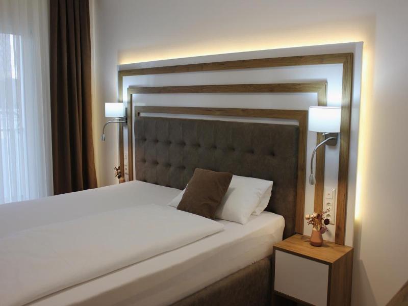 Hotel Rheinbrucke image