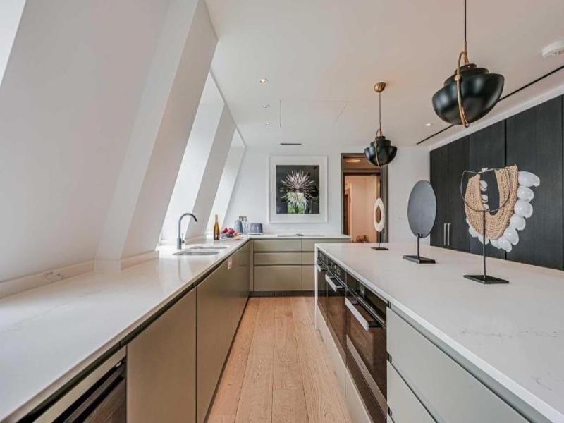 Westminster Apartments By D'montrio image