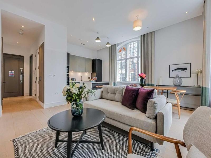 Westminster Apartments By D'montrio image