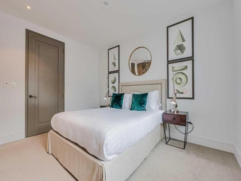 Westminster Apartments By D'montrio image