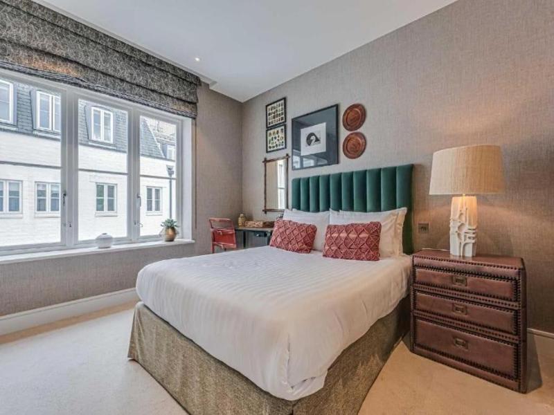 Westminster Apartments By D'montrio image