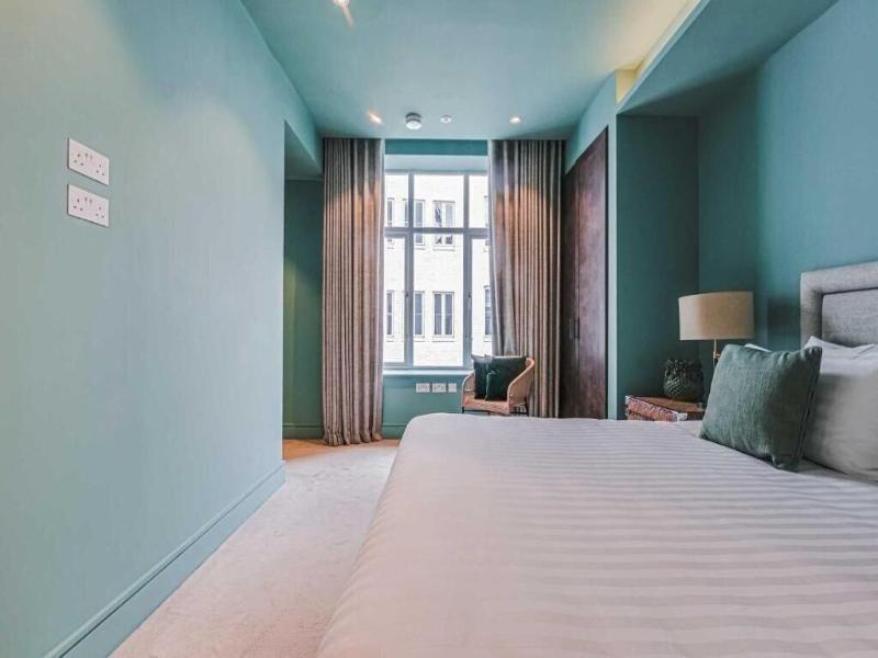 Westminster Apartments By D'montrio image