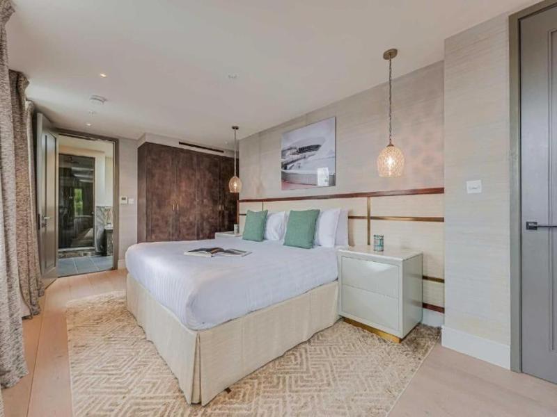 Westminster Apartments By D'montrio image