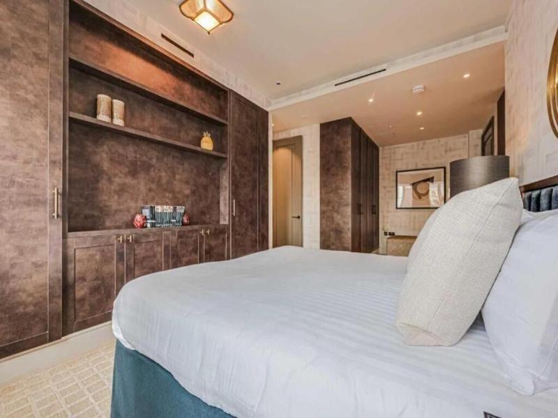 Westminster Apartments By D'montrio image