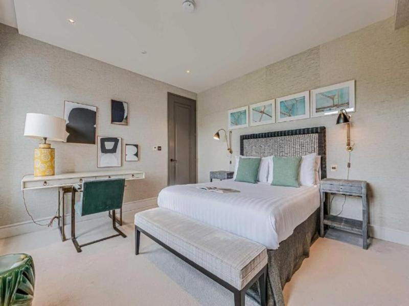 Westminster Apartments By D'montrio image