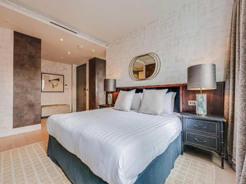 Westminster Apartments By D'montrio image