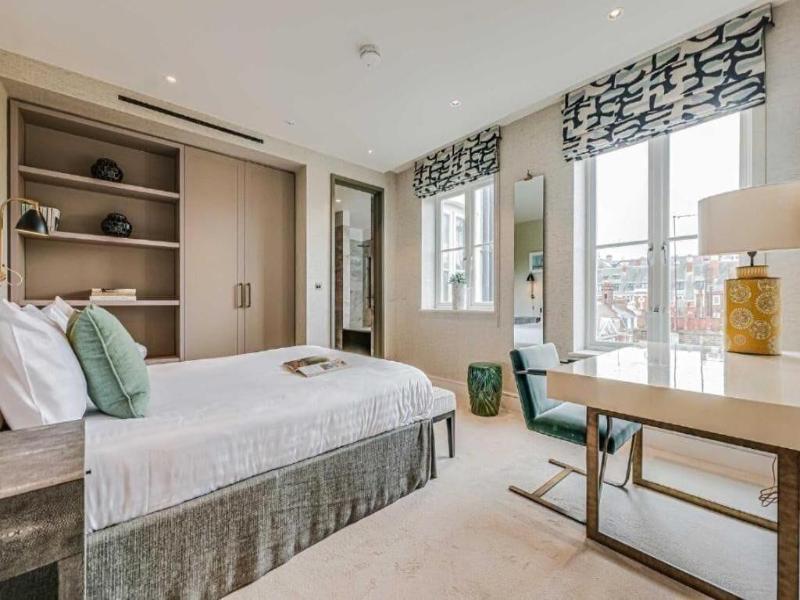 Westminster Apartments By D'montrio image
