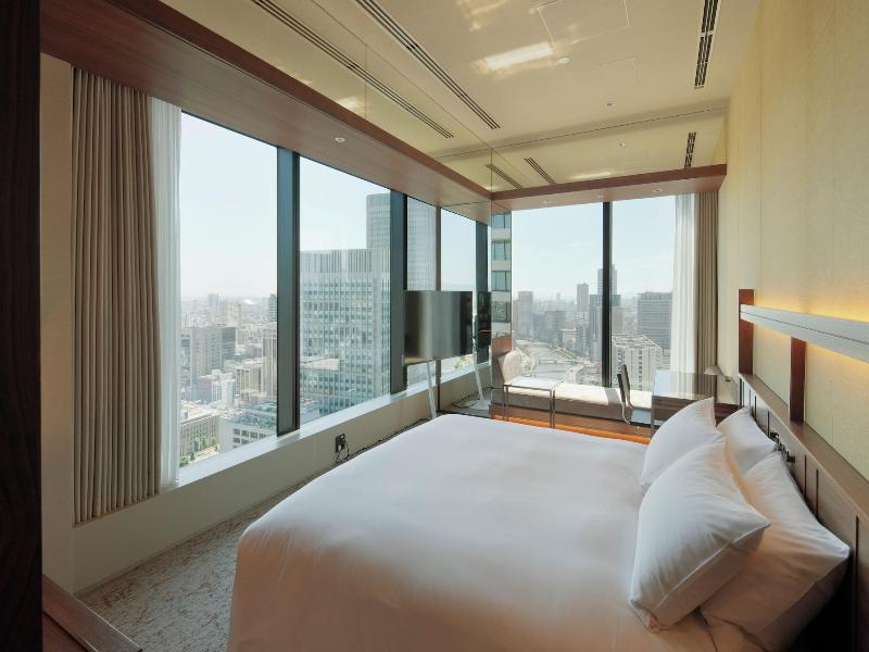 Candeo Hotels Osaka The Tower image