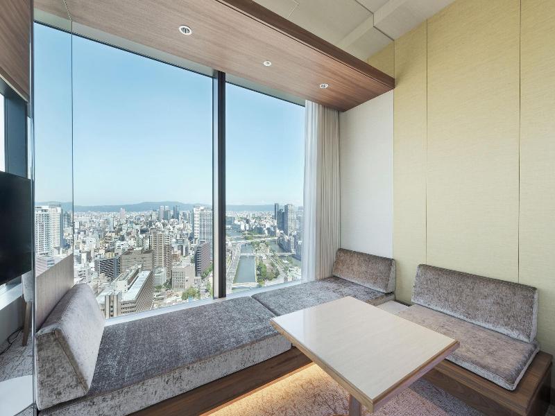 Candeo Hotels Osaka The Tower image