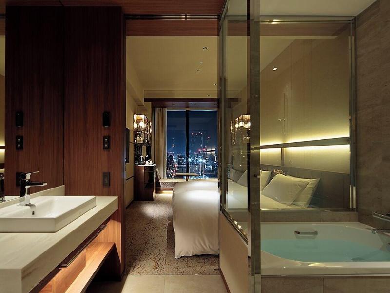 Candeo Hotels Osaka The Tower image
