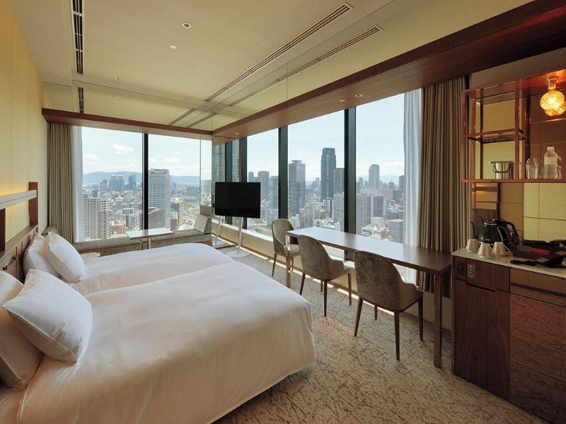 Candeo Hotels Osaka The Tower image