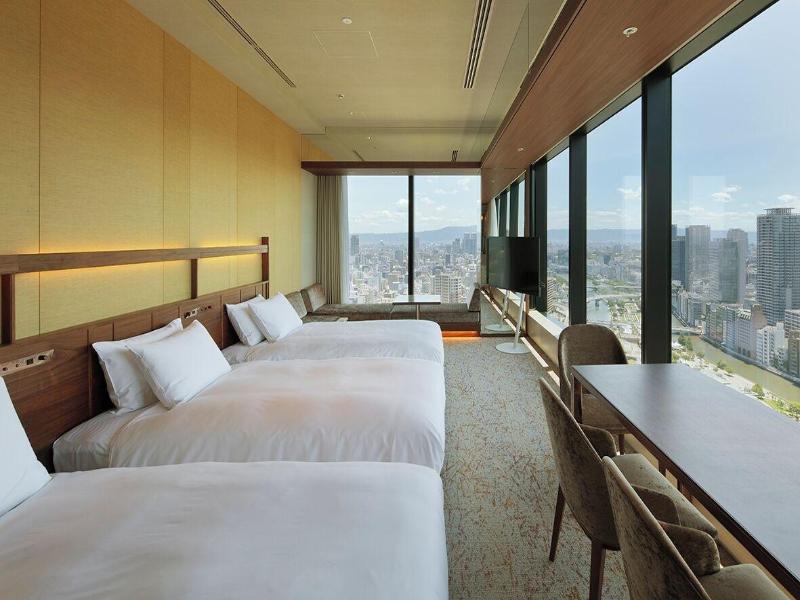 Candeo Hotels Osaka The Tower image