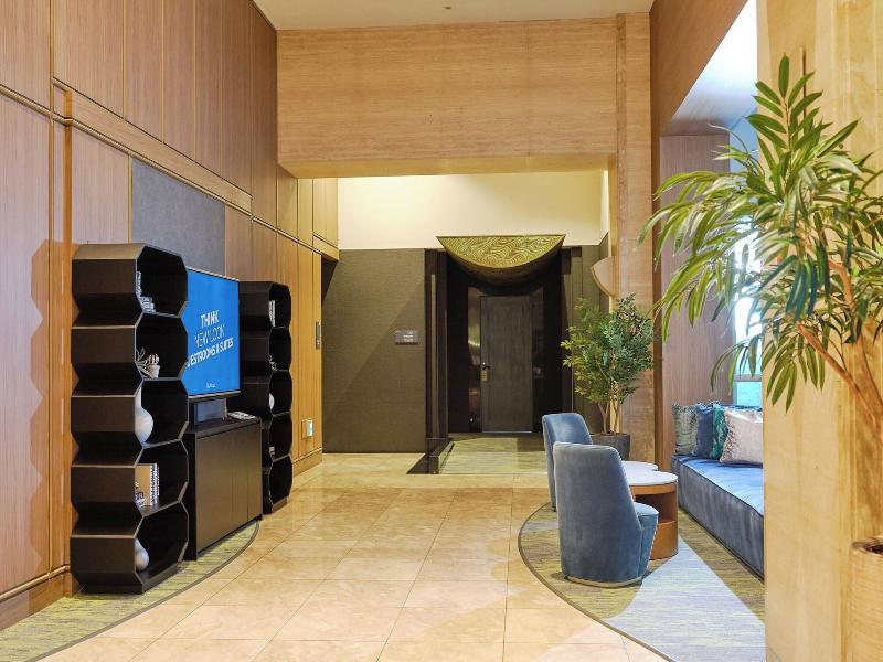 Ana Holiday Inn Tokyo Bay By Ihg image