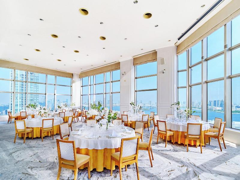 Ana Holiday Inn Tokyo Bay By Ihg image
