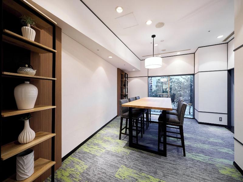 Ana Holiday Inn Tokyo Bay By Ihg image