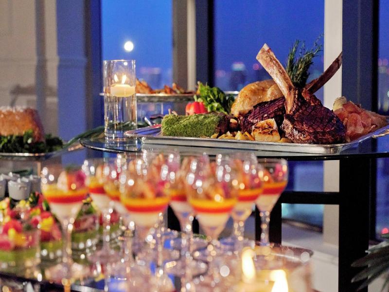 Ana Holiday Inn Tokyo Bay By Ihg image