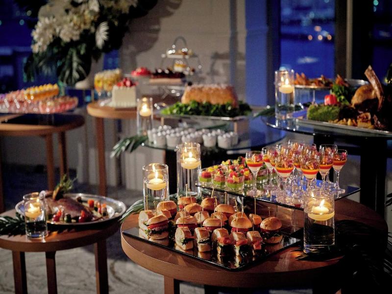 Ana Holiday Inn Tokyo Bay By Ihg image