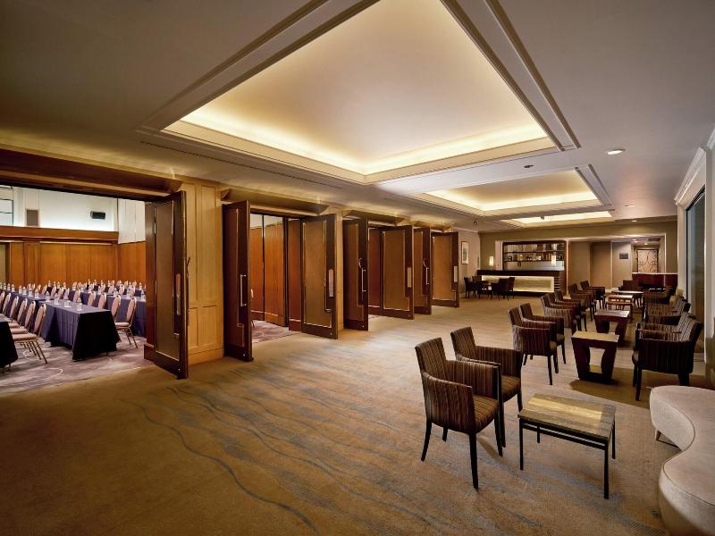 Ana Holiday Inn Tokyo Bay By Ihg image