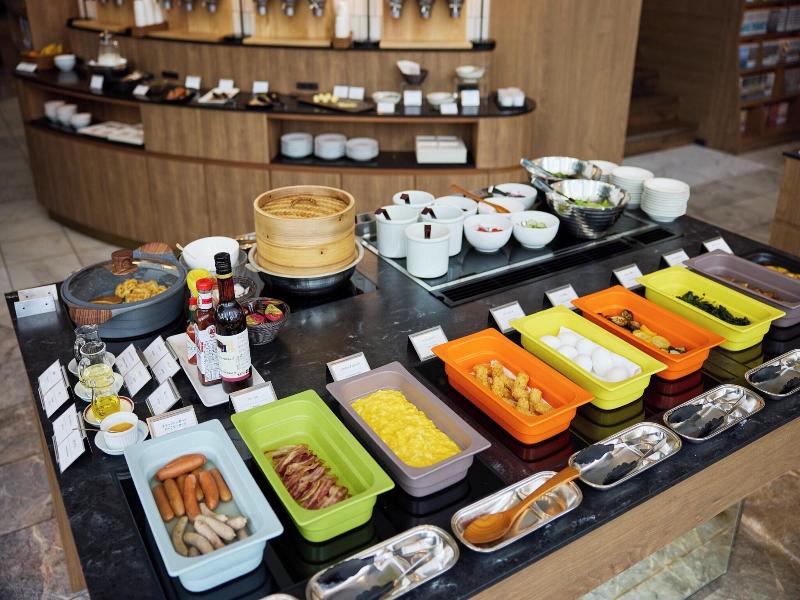 Ana Holiday Inn Tokyo Bay By Ihg image