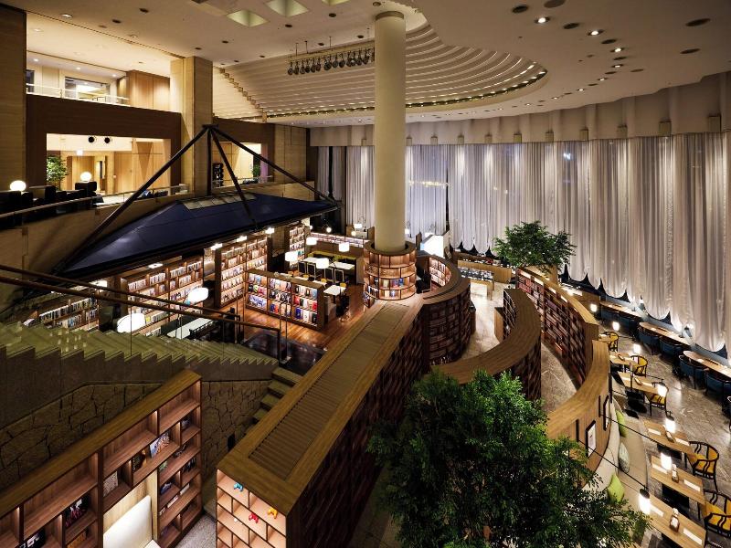 Ana Holiday Inn Tokyo Bay By Ihg image