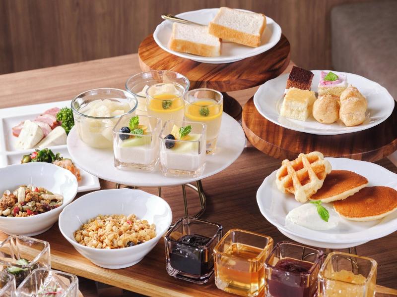 Ana Holiday Inn Tokyo Bay By Ihg image