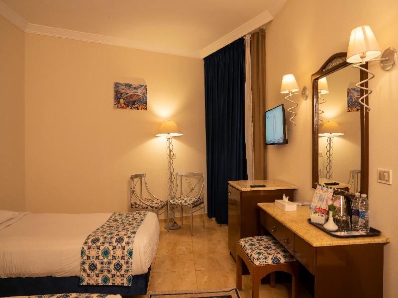 Dexon Roma Hotel & Aqua Park image