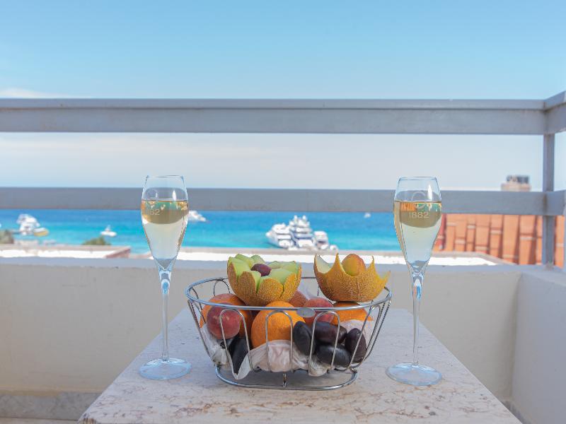 Dexon Roma Hotel & Aqua Park image