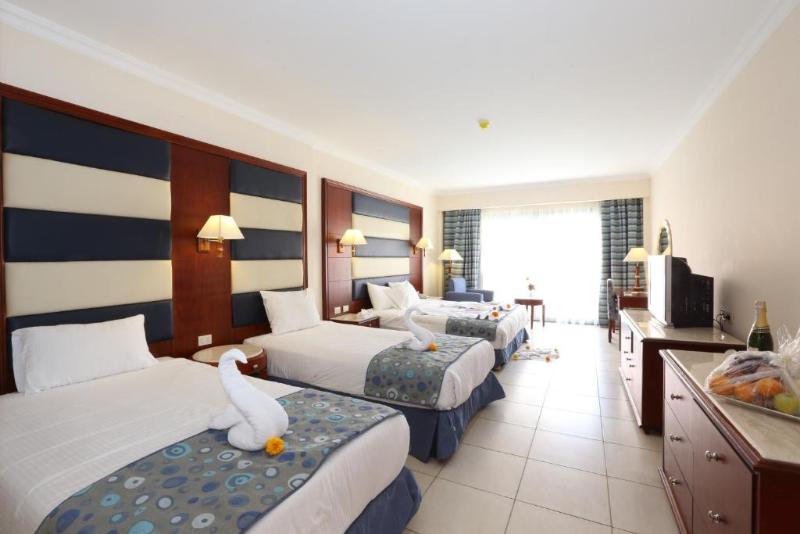 Hotel Rehana Royal Beach Resort