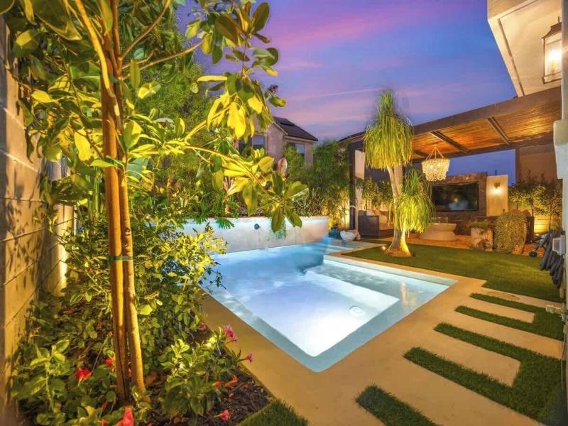 @marbella Lane - Stylish Dream Home In Rmv W/ Pool image