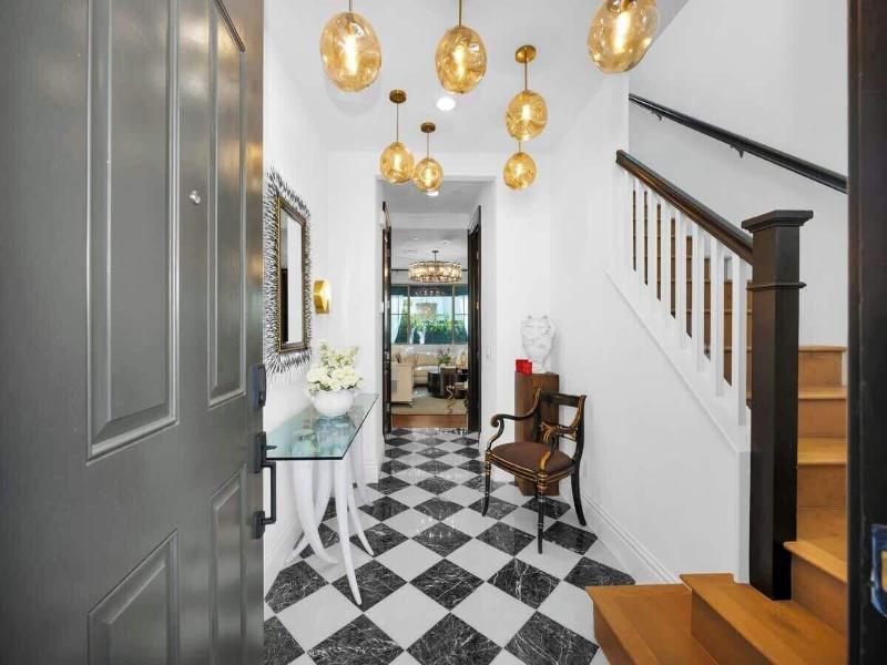 @marbella Lane - Stylish Dream Home In Rmv W/ Pool image