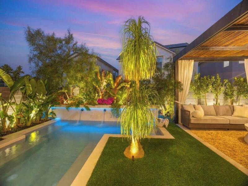 @marbella Lane - Stylish Dream Home In Rmv W/ Pool image