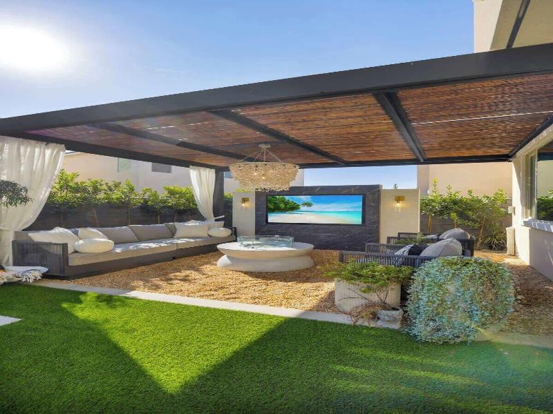 @marbella Lane - Stylish Dream Home In Rmv W/ Pool image