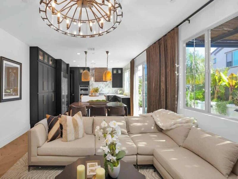 @marbella Lane - Stylish Dream Home In Rmv W/ Pool image