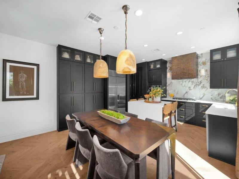 @marbella Lane - Stylish Dream Home In Rmv W/ Pool image