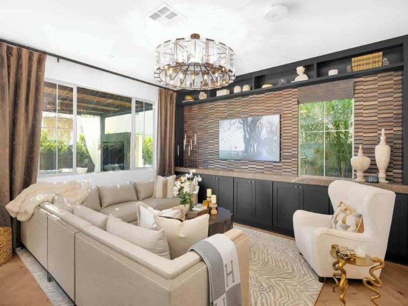 @marbella Lane - Stylish Dream Home In Rmv W/ Pool image