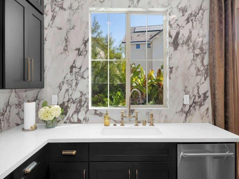 @marbella Lane - Stylish Dream Home In Rmv W/ Pool image