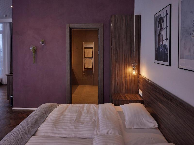 Hotel Vesturland image