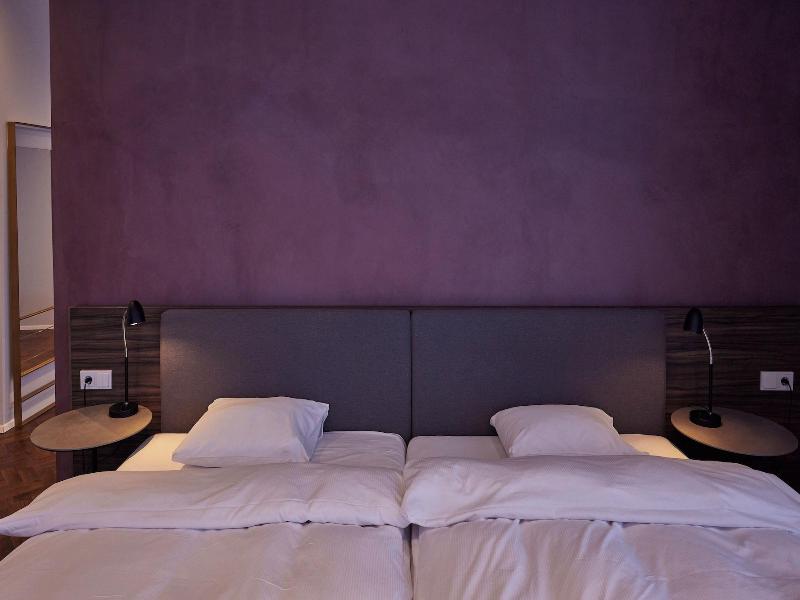 Hotel Vesturland image