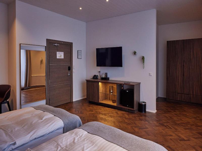 Hotel Vesturland image